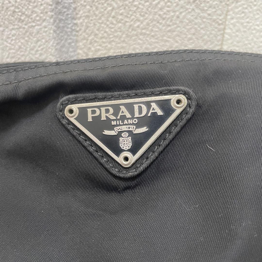 PRADA プラダ