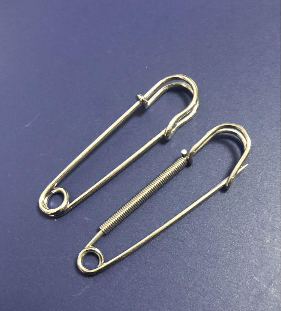 メルカリ 安全ピン 2種類 2個 日用品 生活雑貨 300 中古や未使用のフリマ