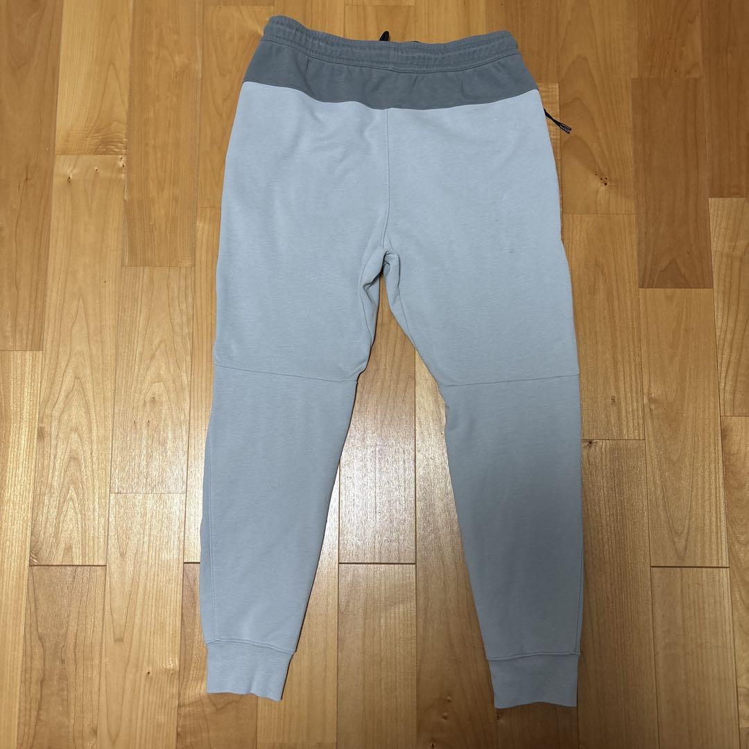 Nike フード付きジャケットとパンツセット