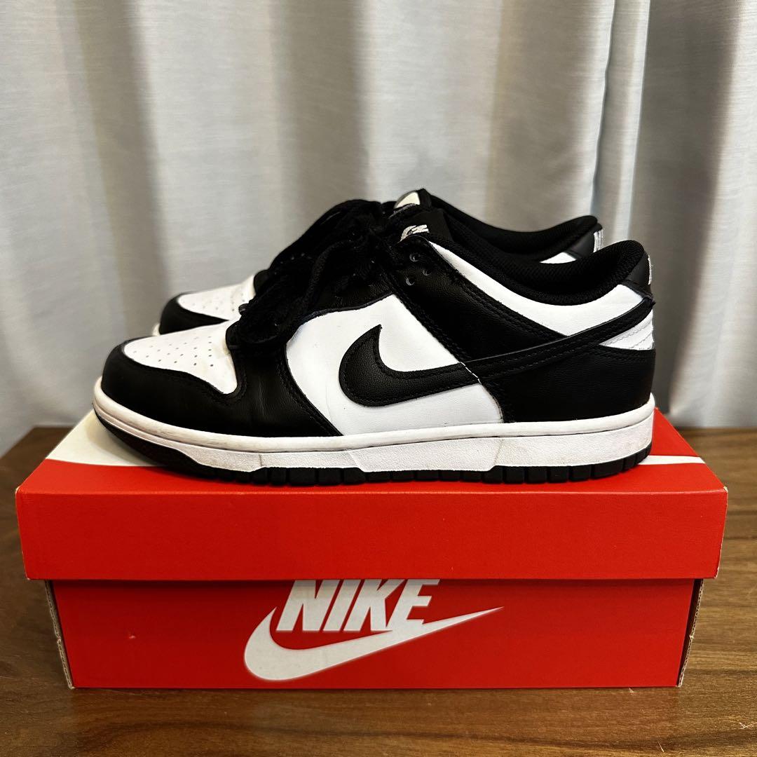 Nike Dunk Low ブラックホワイト