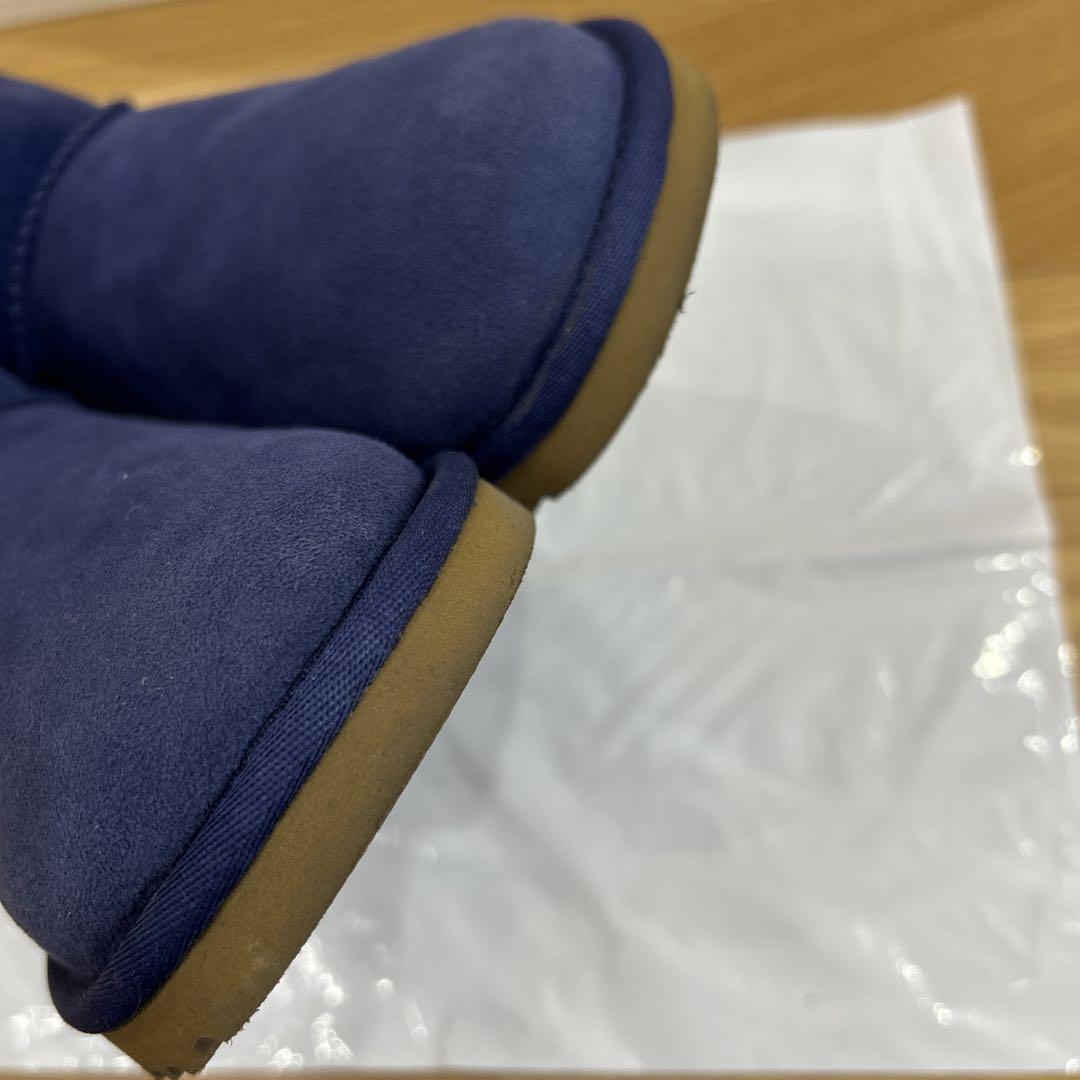 お値下げ 1回短時間使用 美品 UGG ムートンブーツ 紺色ネイビー