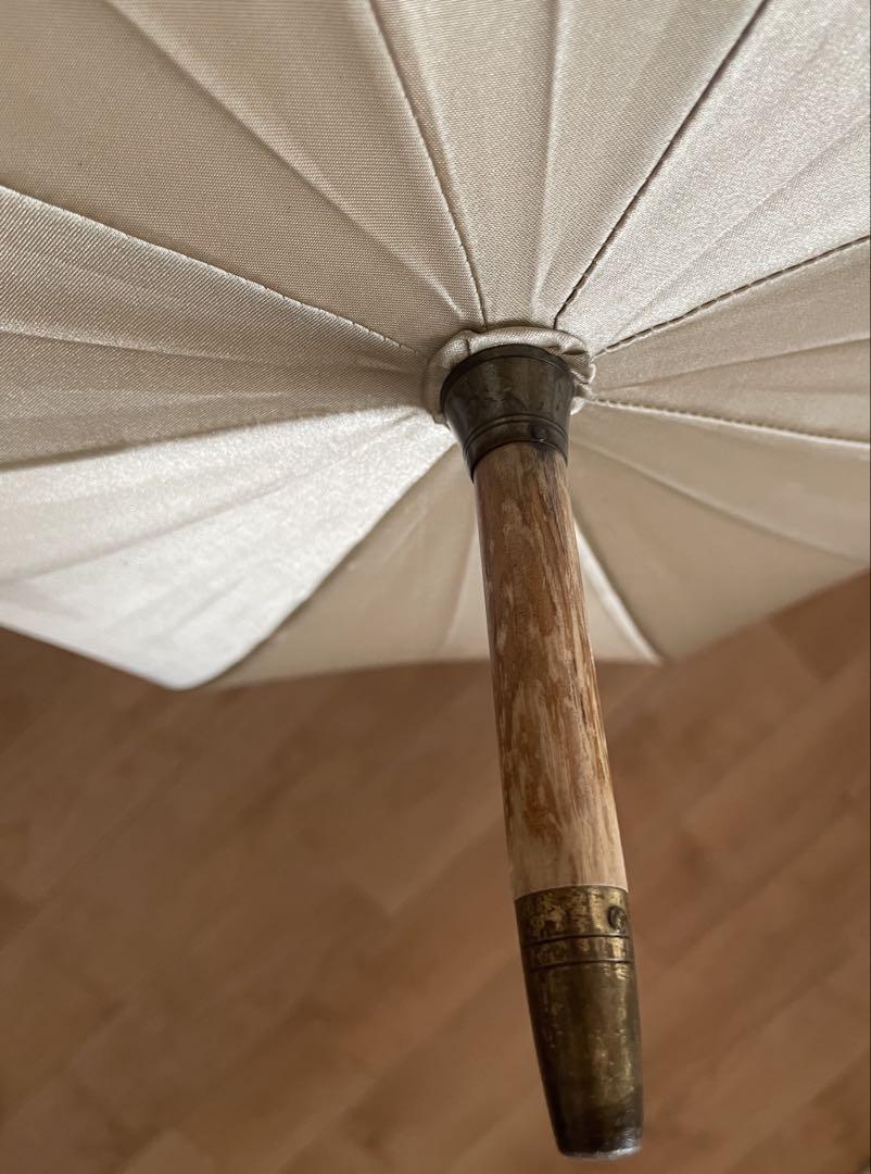 FENDI ベージュ 長傘 雨傘 FENDI ベージュ 長傘 雨傘 - メルカリ