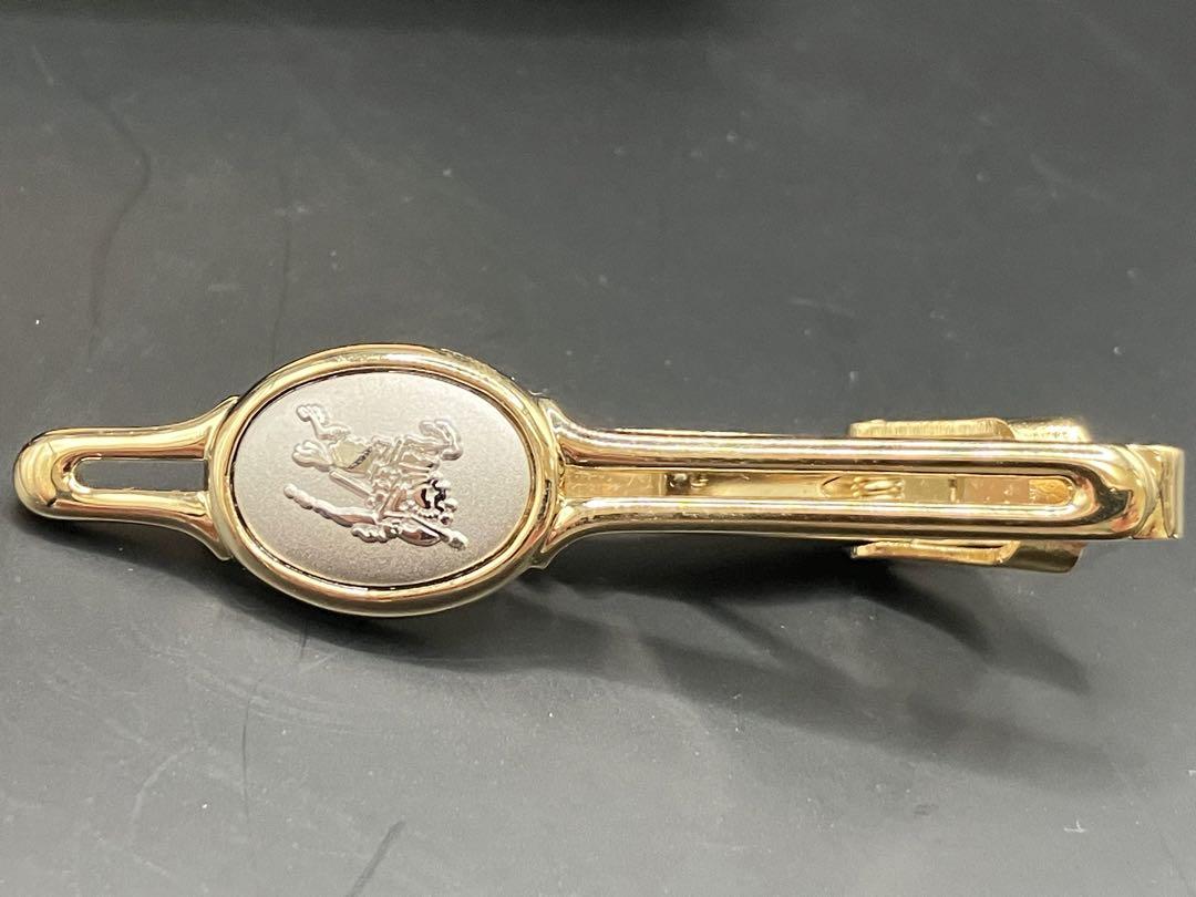 Burberry カフスボタンとタイバーセット