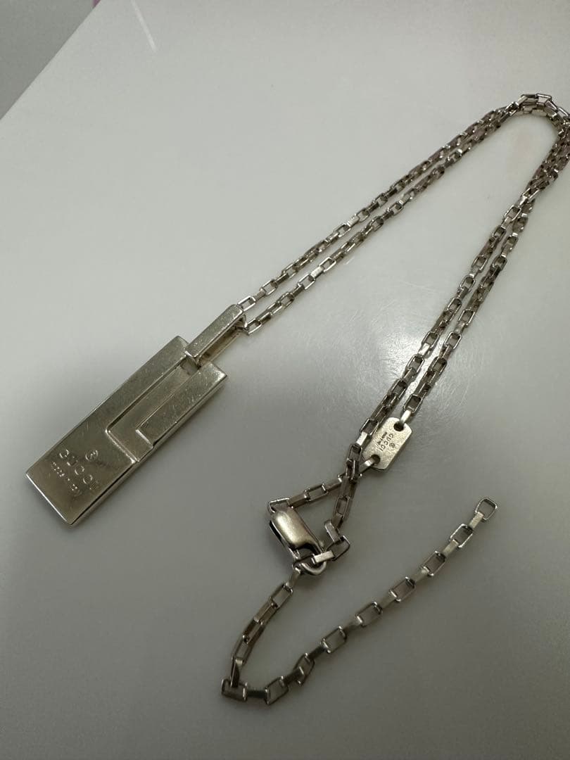 GUCCI プレート ネックレス