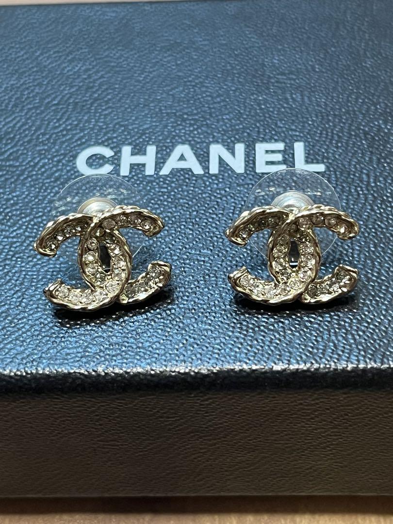 【正規品】シャネル　ピアス　ゴールド　両耳用