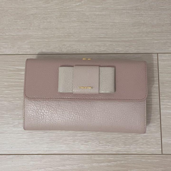 miumiu マドラス リボン 財布