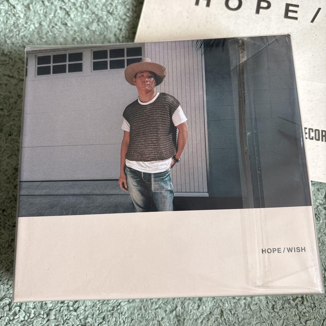 Amazon限定　平井大 HOPE/WISH 直筆サイン入りメガジャケ付 Amazon.co.jp: 【Amazon.co.jp限定】HOPE / WISH(CD2枚組+Blu