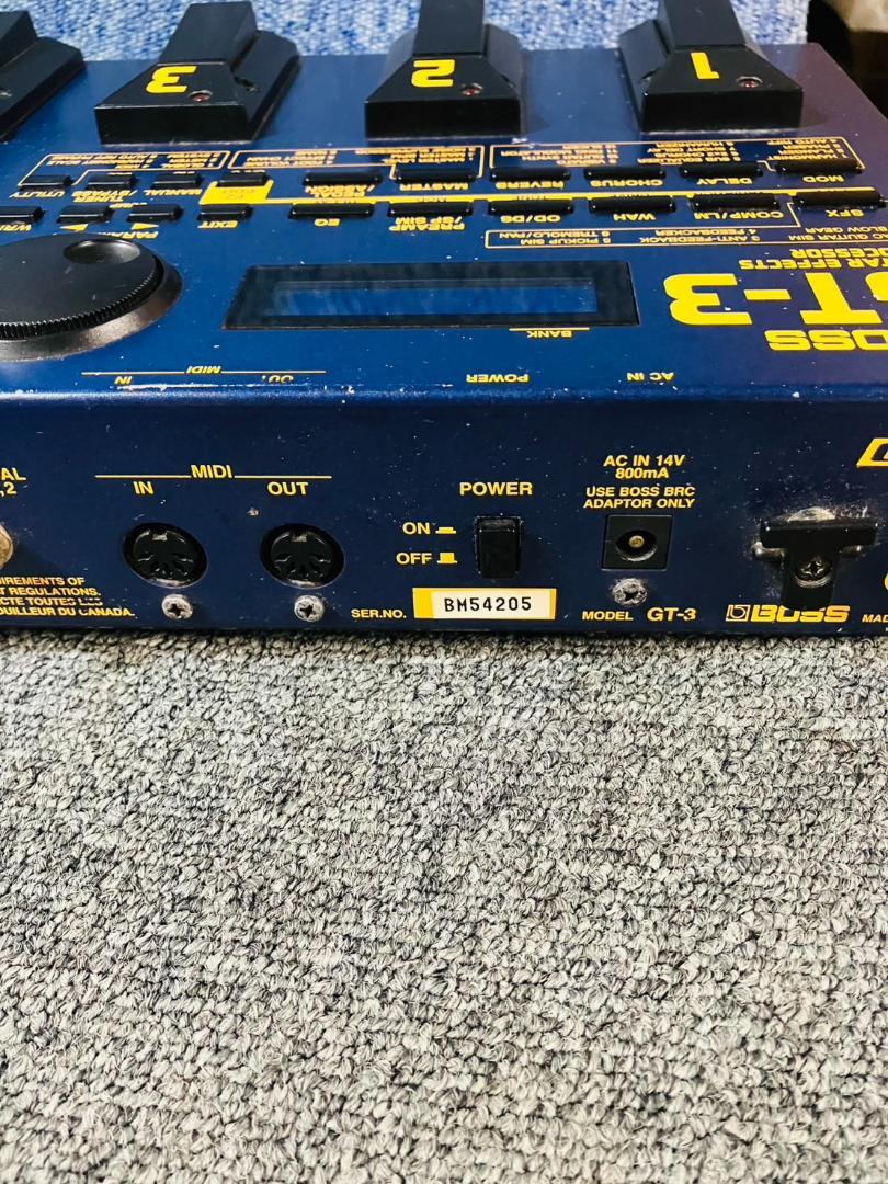 D306　BOSS　マルチエフェクター　GT-3　動作品　アダプター付き