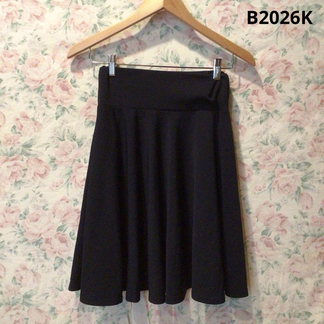 黒 フレアスカート ひざ丈 B2026K - メルカリ