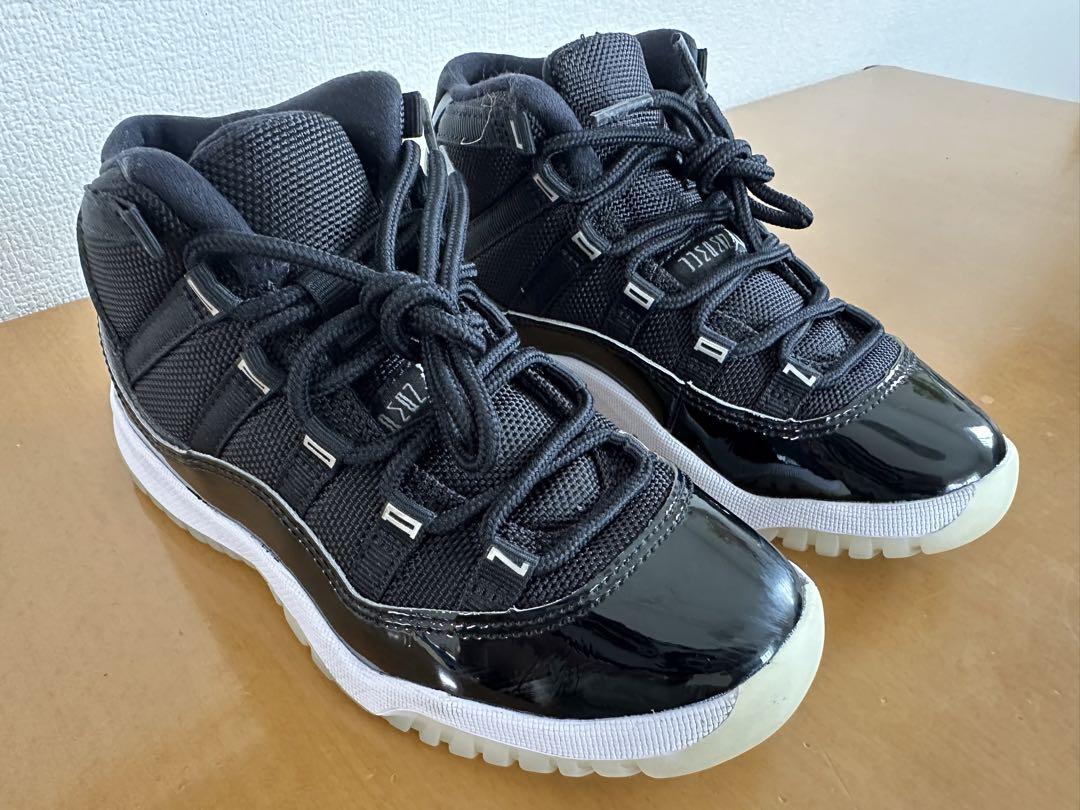 美品 NIKE AIR JORDAN 11 ナイキ キッズ ジョーダン イレブン