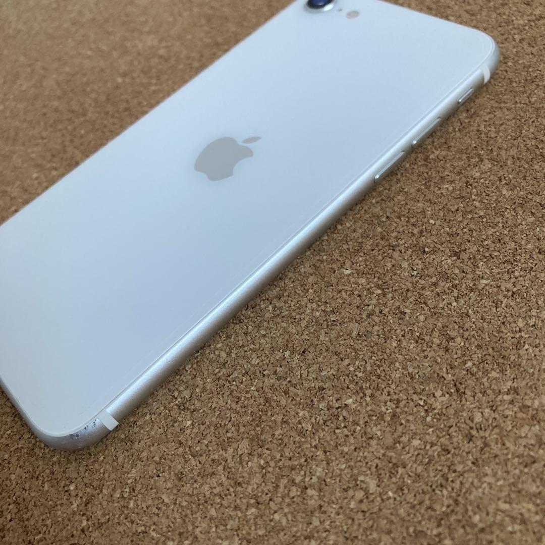 195【早い者勝ち】電池最良好☆iPhoneSE2 64GB SIMフリー☆