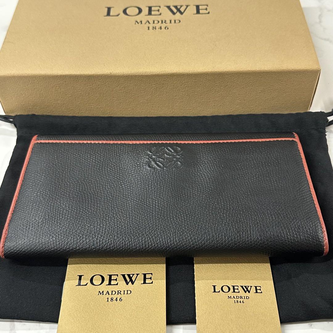 新品同様‼️ ロエベ　LOEWE 財布　二つ折り　長財布　アナグラム