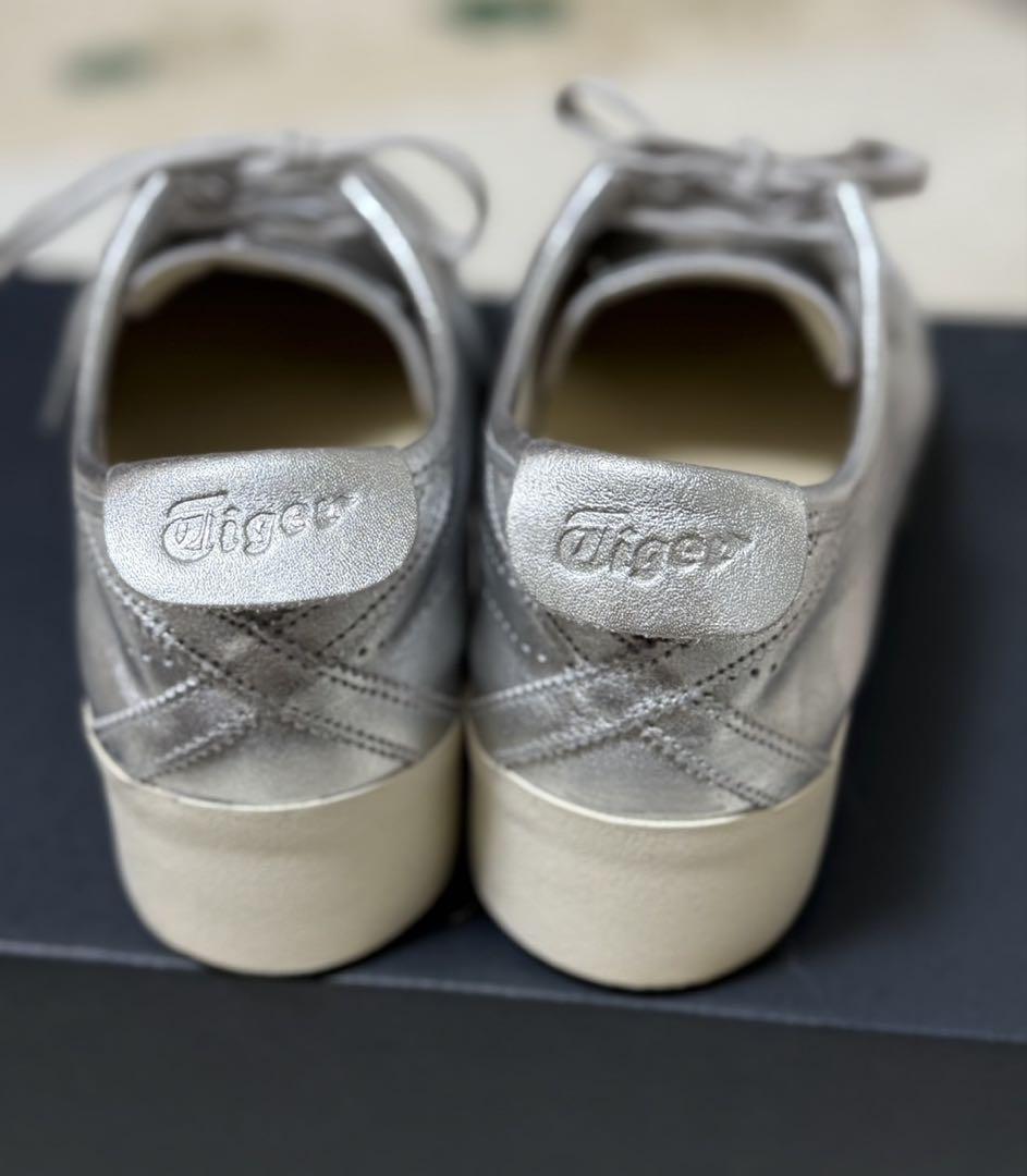 Onitsuka Tiger シルバー スニーカー 24cm