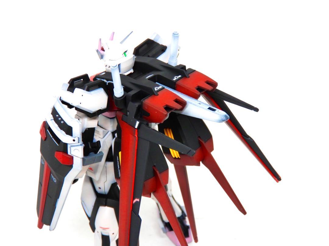 EG ストライクガンダム + オプションパーツセット1 / ガンプラ