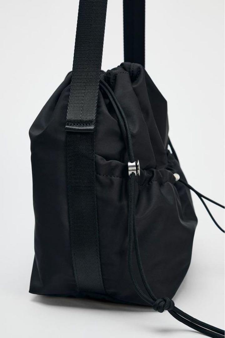 【新品未使用　タグ袋付き】ZARA ザラ ナイロンボーリングバッグ 2024年】高評価レビューアイテム特集 タグ袋付き】ZARA 新品未