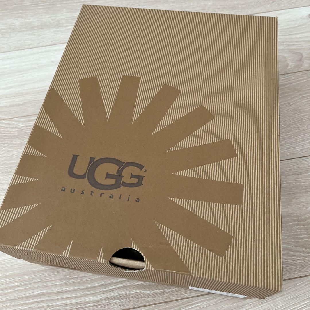 UGG ミニベイリーボタン　ブラック　サイズ7 24cm