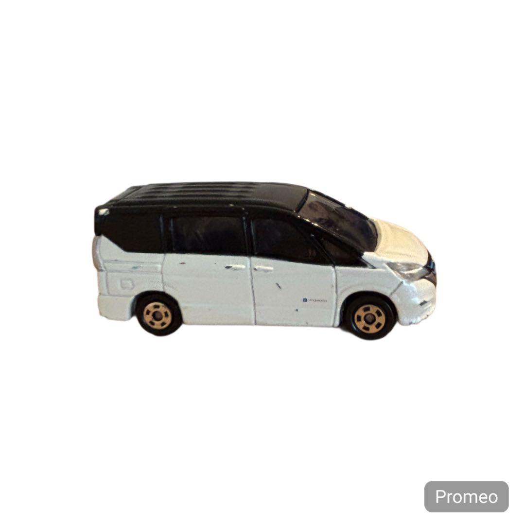 在庫限り　早い者勝ち✨　トミカ　日産　セレナ　e-POWER　廃盤 廃盤】トミカ 日産 スカイライン 初回特別カラー セダン 希少