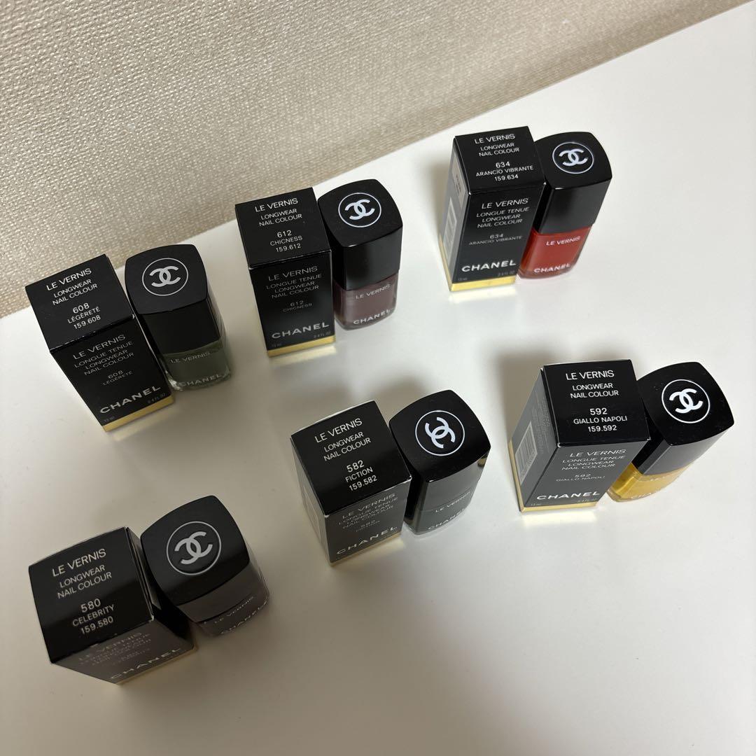 【新品未使用】CHANEL ヴェルニロングトゥニュ　ネイルポリッシュ　新品未使用