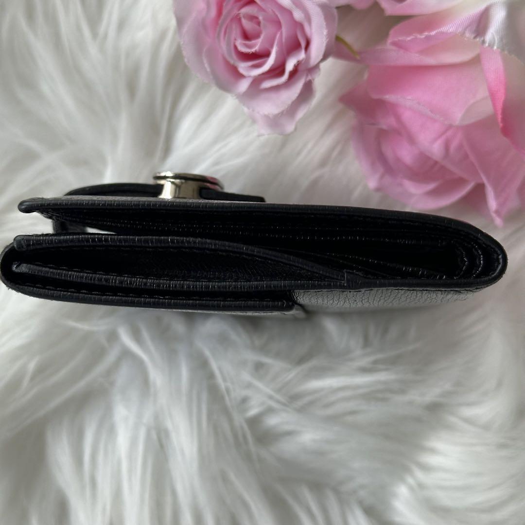 GUCCI ブラック 二つ折り財布