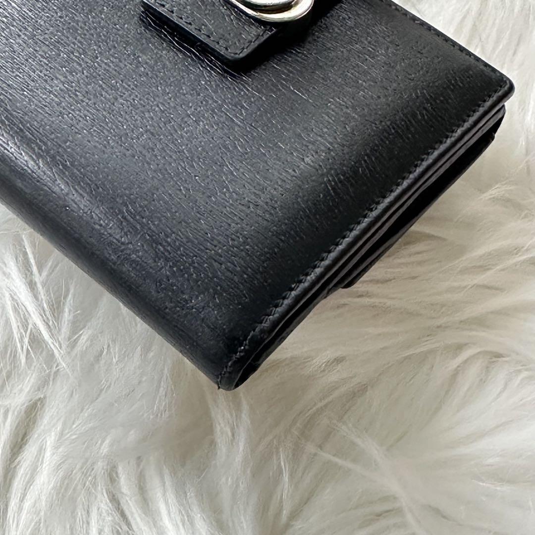 GUCCI ブラック 二つ折り財布