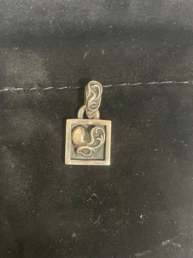 クロムハーツ Chrome Hearts フレームドハート