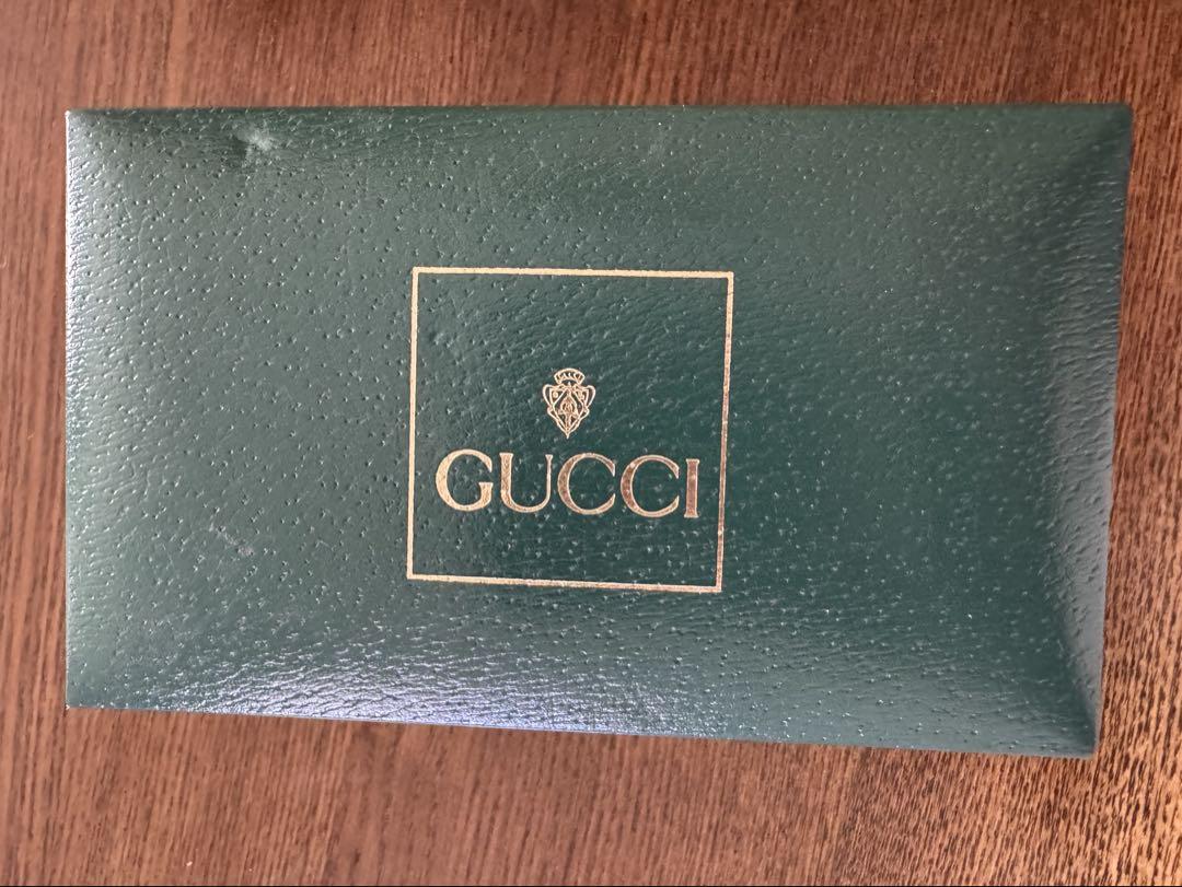 GUCCI カラフルバンド付き時計　電池交換必要
