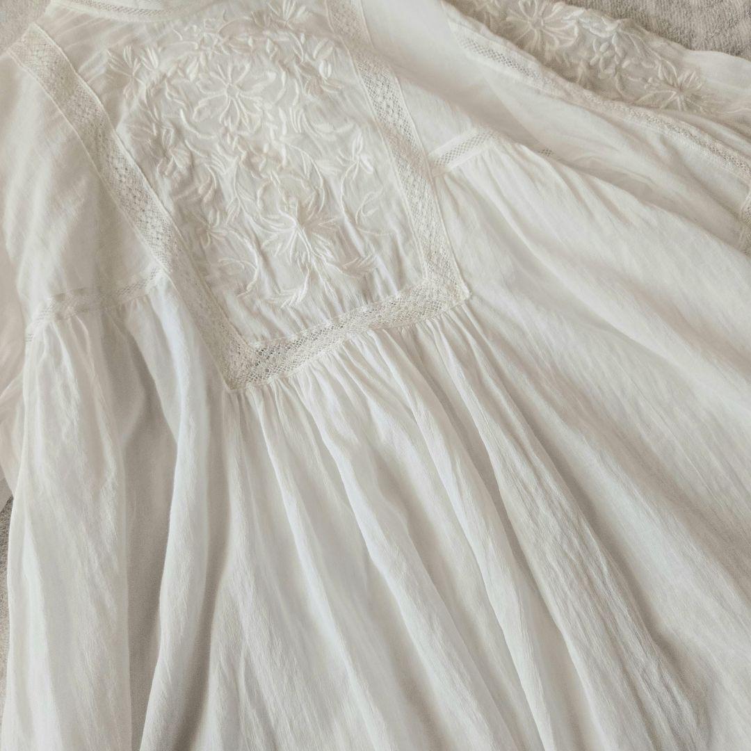 美品⭐IENA レースエンブロイダリーブラウス ギャザー　　ボリュームスリーブ