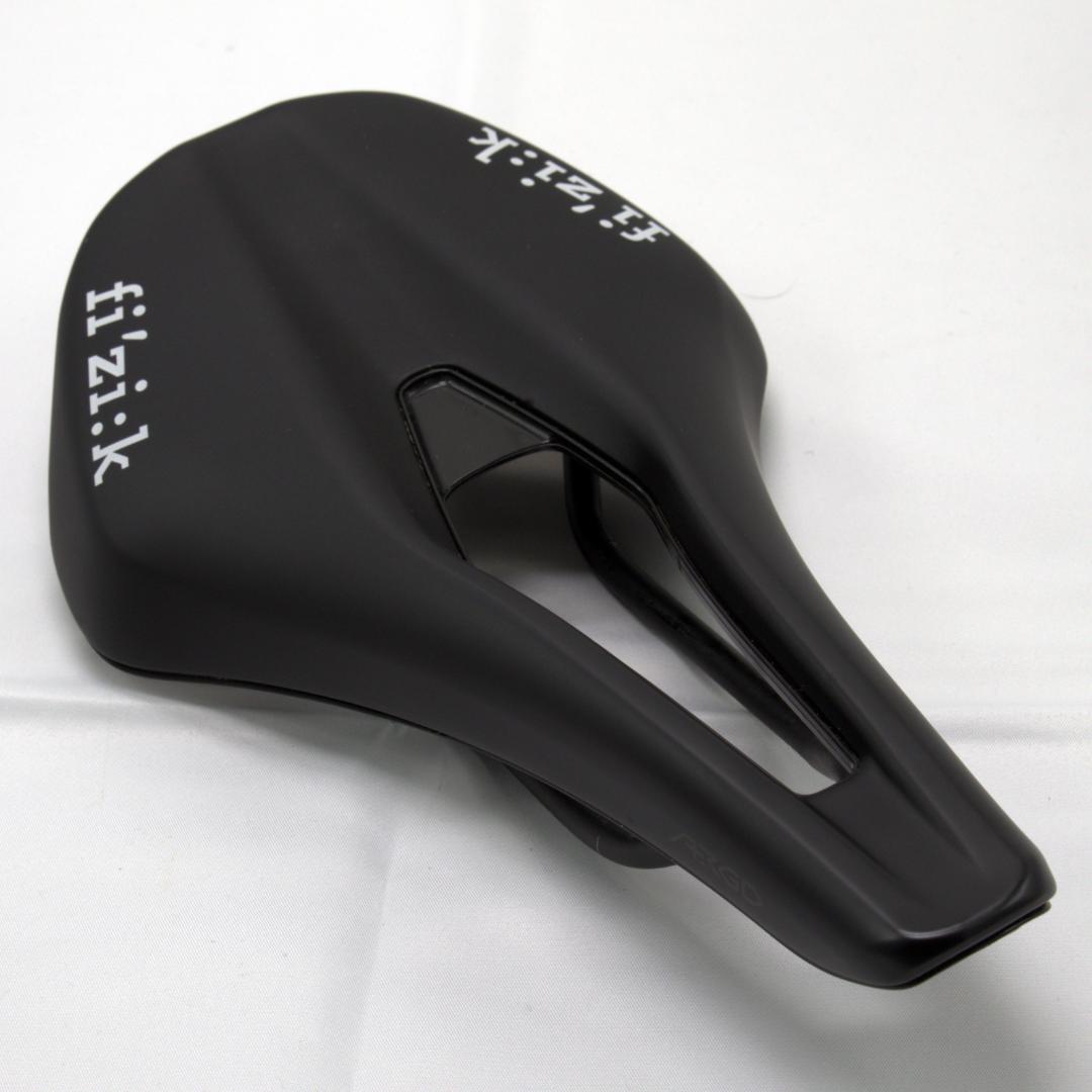 黒 桜古典 【即購入OK】 FIZIK VENTO ARGO R5 S-Alloyレール