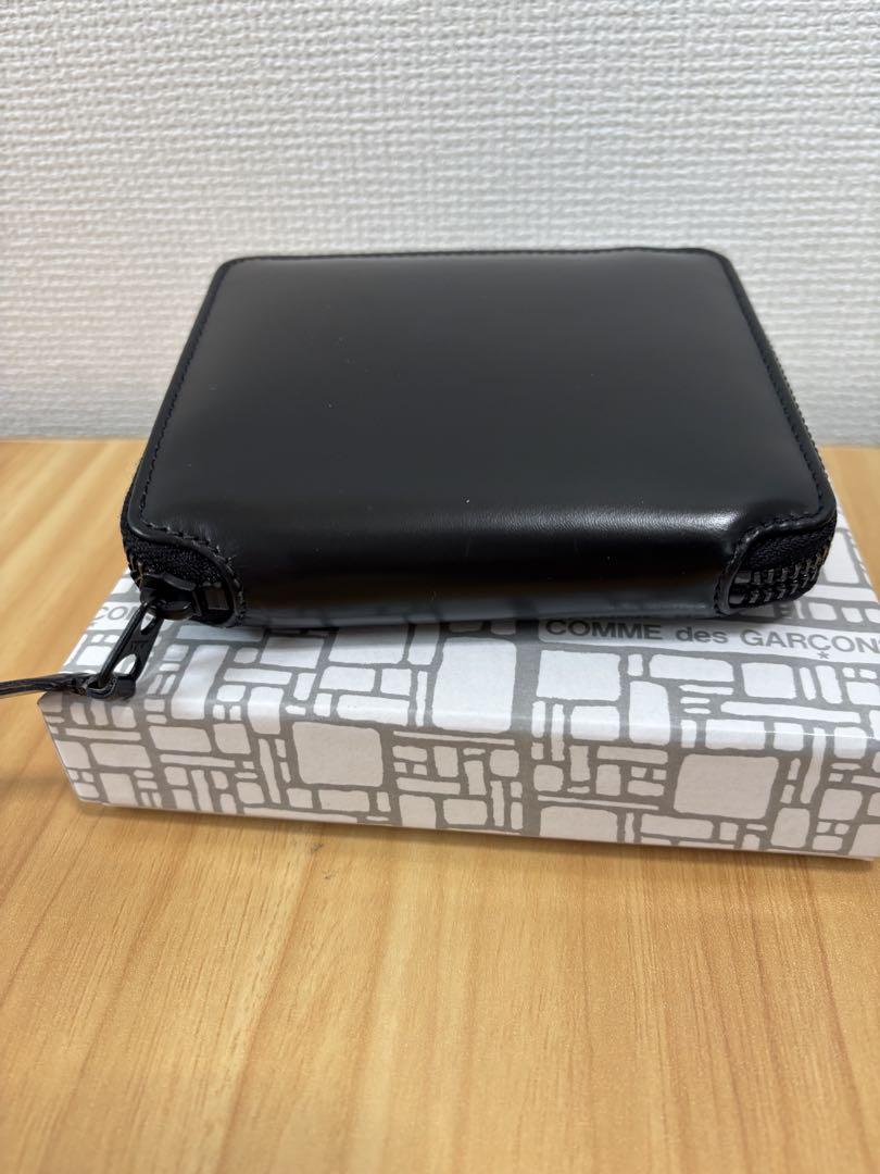 コムデギャルソン　二つ折りジップアラウンド