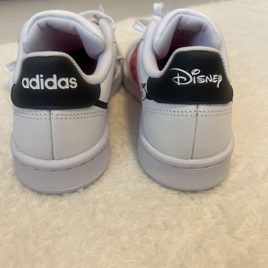 adidas Disneyコラボ ミニーマウス