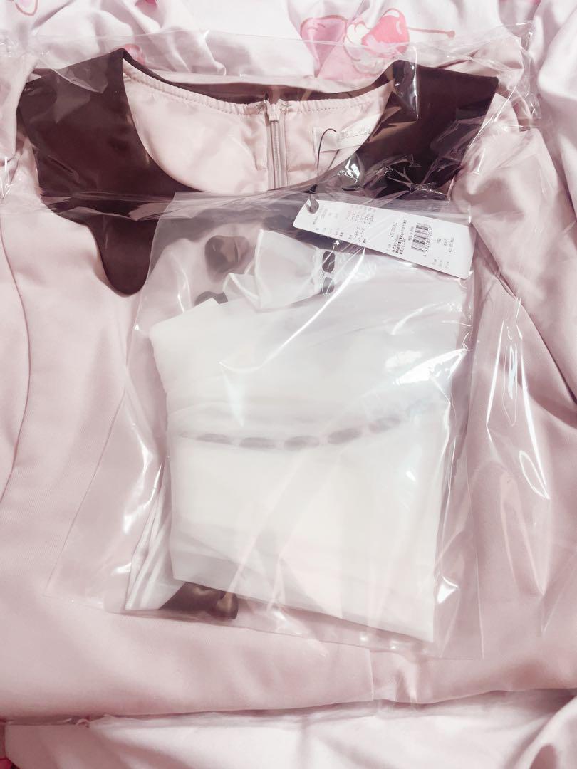 新品】pium melty chocolateフリルエプロンワンピース ピンク