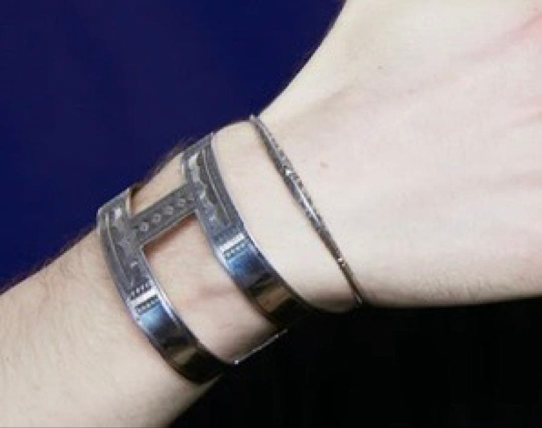 Tuareg トゥアレグ シルバー ブレスレット タサルウト バングル