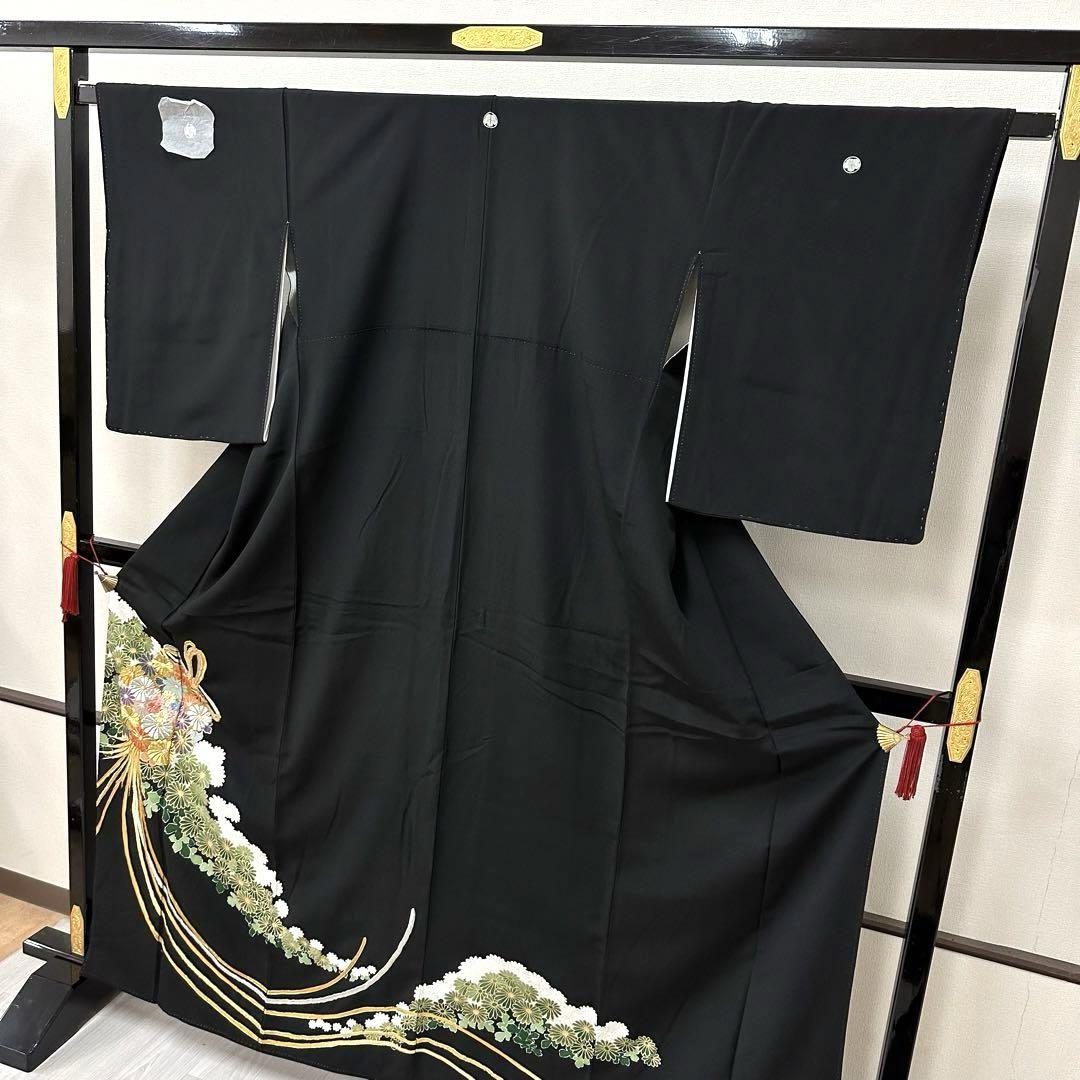 黒留袖 豪華 刺繍の花模様 着物 正絹 五つ紋 しつけ糸 広衿 RK-2459