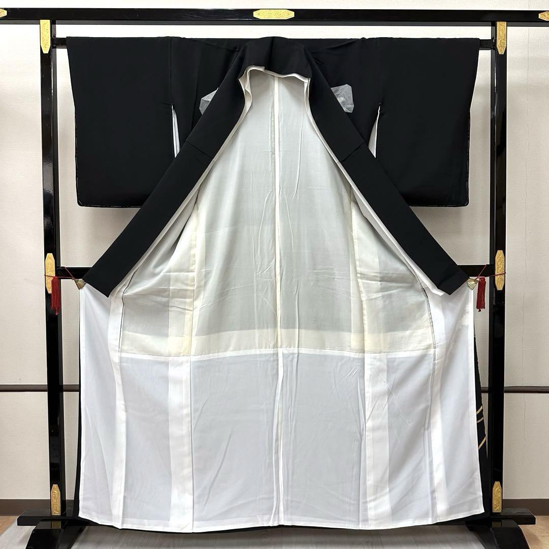 黒留袖 豪華 刺繍の花模様 着物 正絹 五つ紋 しつけ糸 広衿 RK-2459