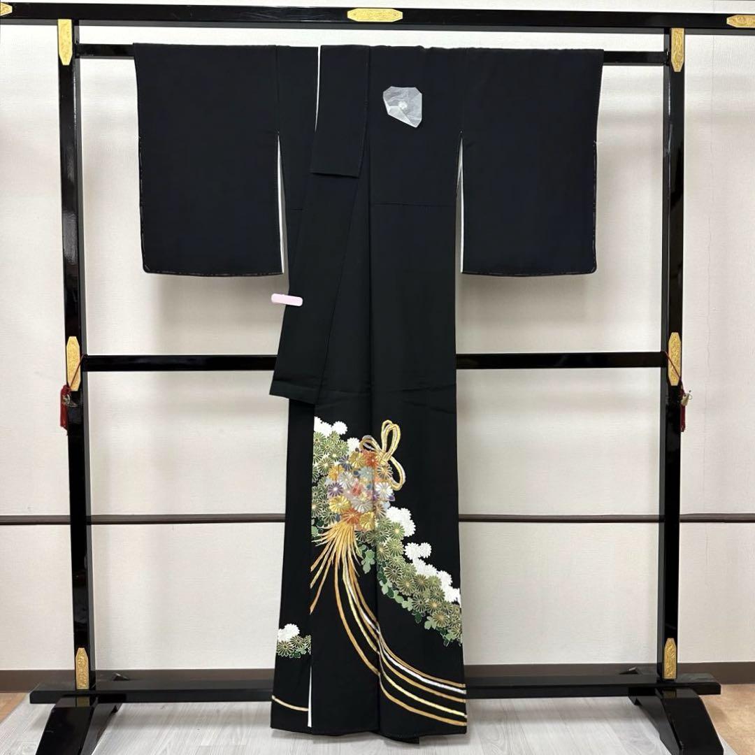 黒留袖 豪華 刺繍の花模様 着物 正絹 五つ紋 しつけ糸 広衿 RK-2459