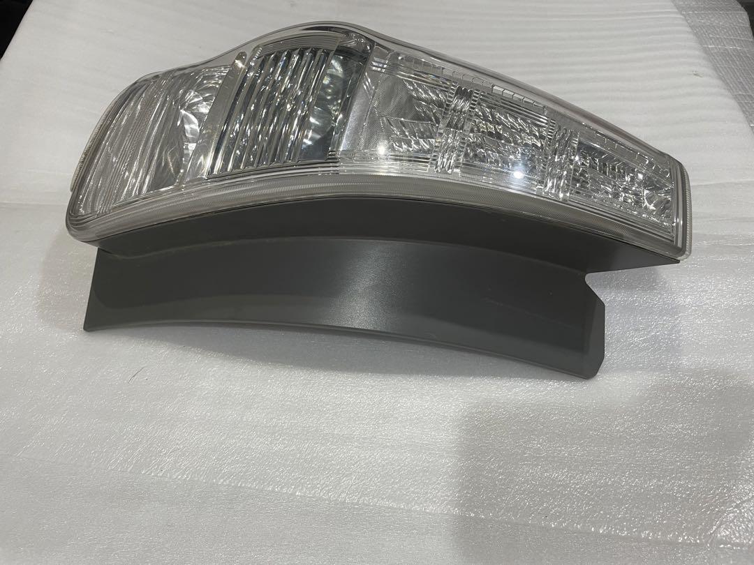 プリウスα ZVW40W テールランプ 左 47-46 コンビネーション