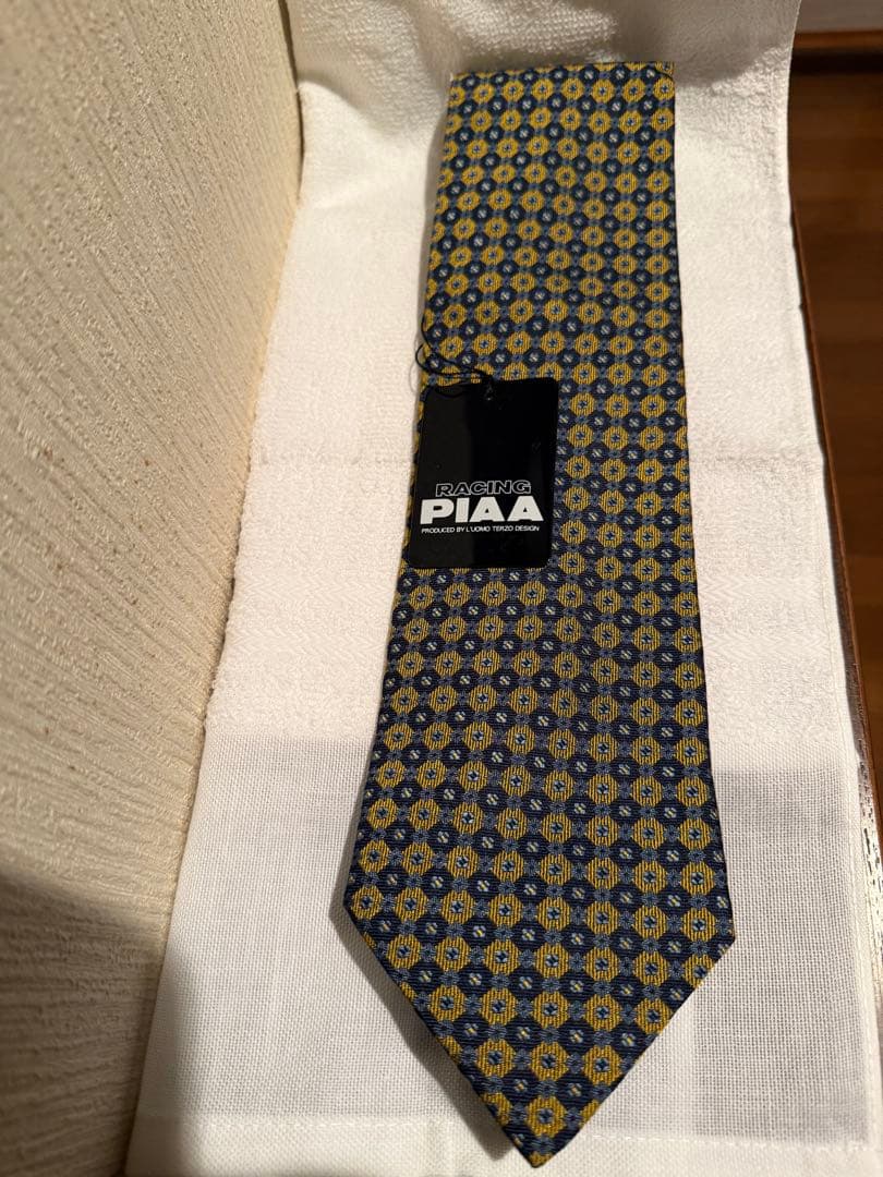 2000年フォーミュラ日本鈴鹿 プログラム チケットケース　記念ネクタイ 色紙