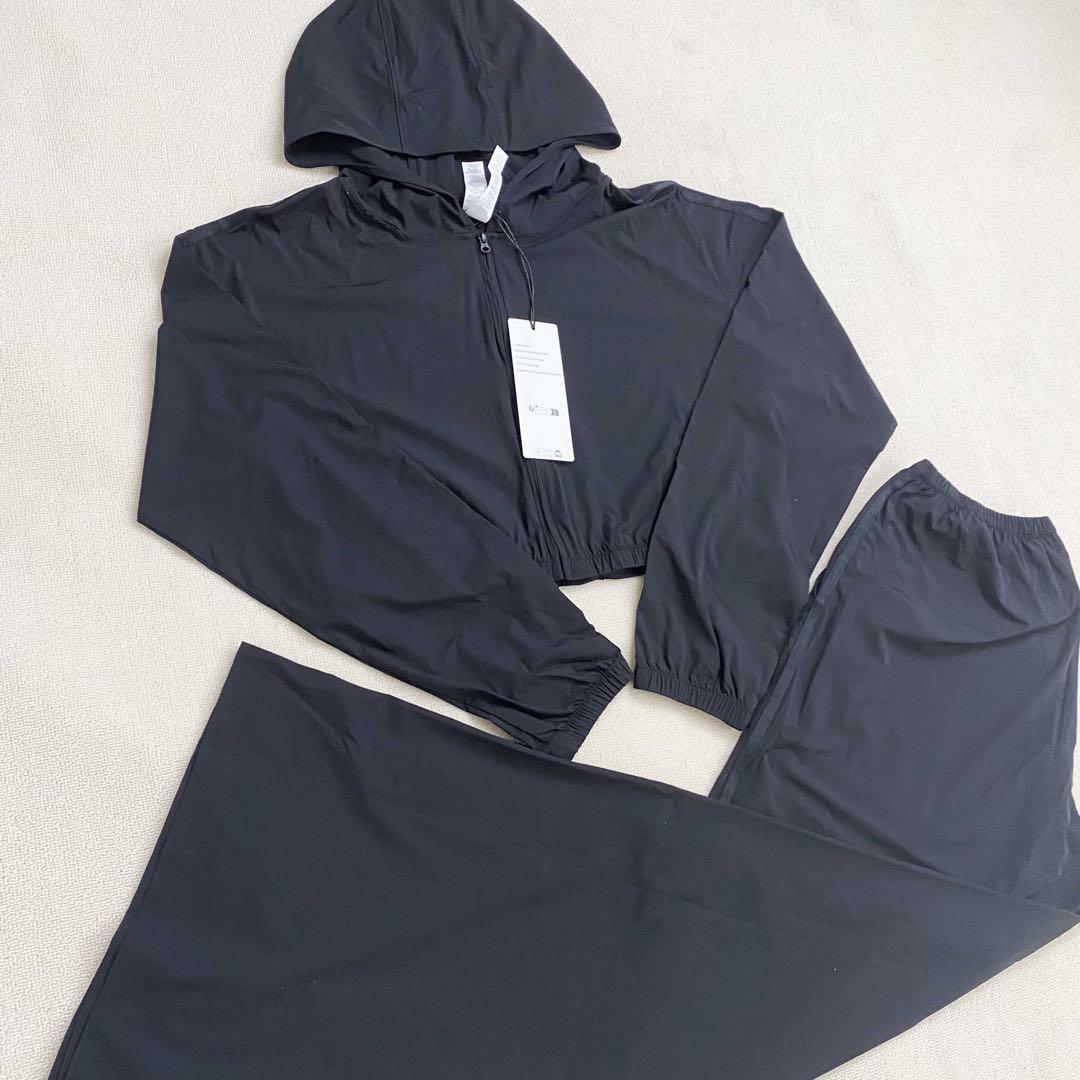 ALO Yoga フルジップフーディーセットアップ M ALO Yoga フルジップフーディーセットアップ M（ブラック
