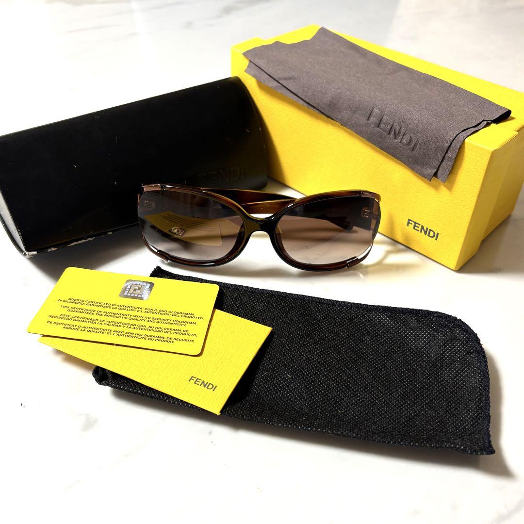 【箱等 完備品】FENDI フェンディ サングラス ズッカ FS427AF