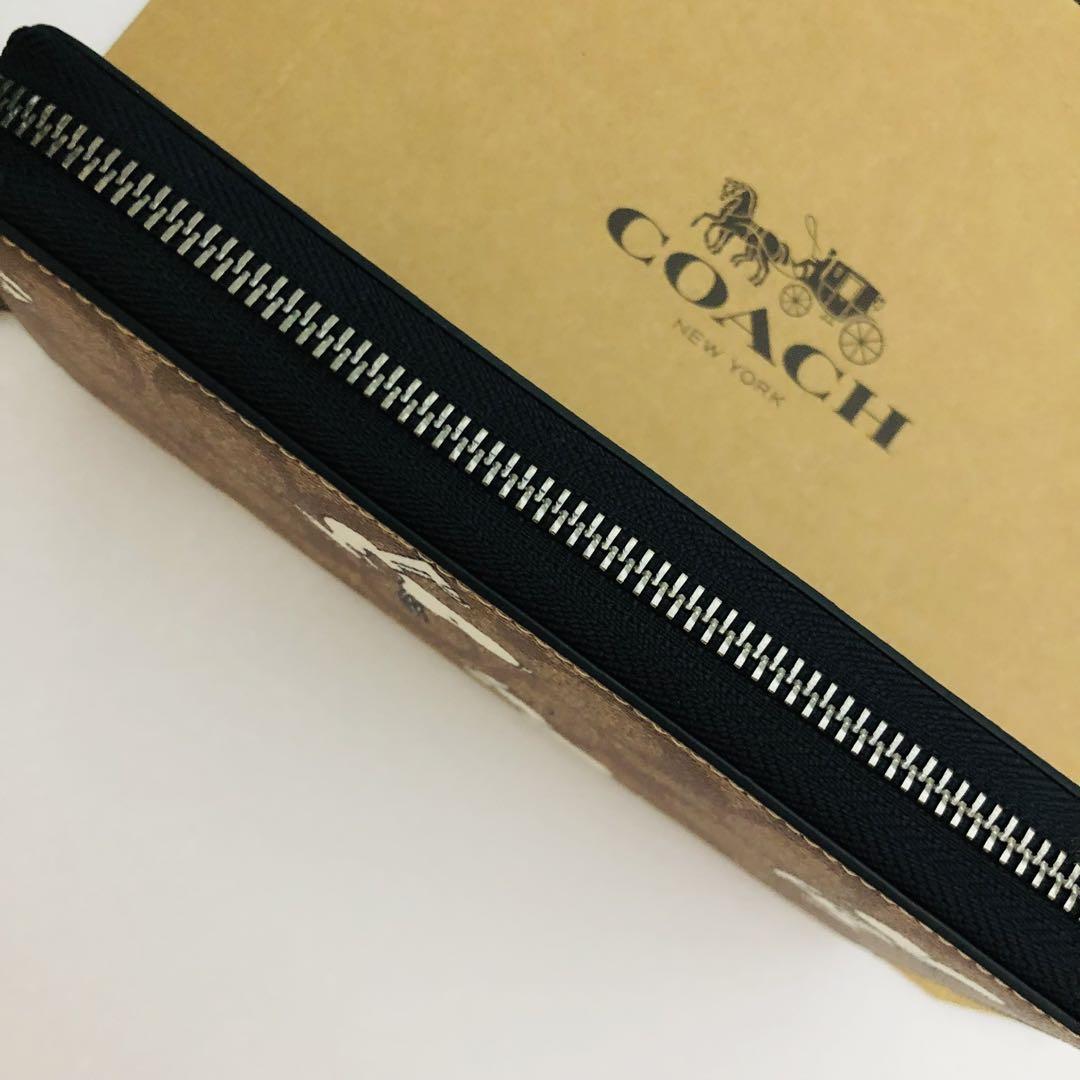 COACH スヌーピー柄 長財布　新品
