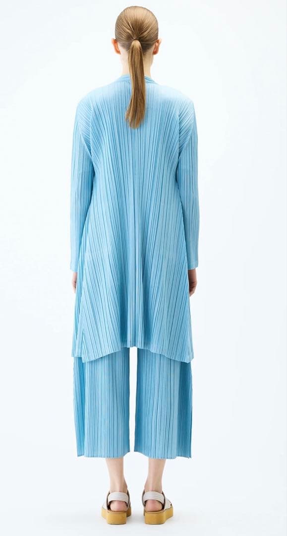 PLEATS PLEASE ISSEY MIYAKE MELLOW PLEATS