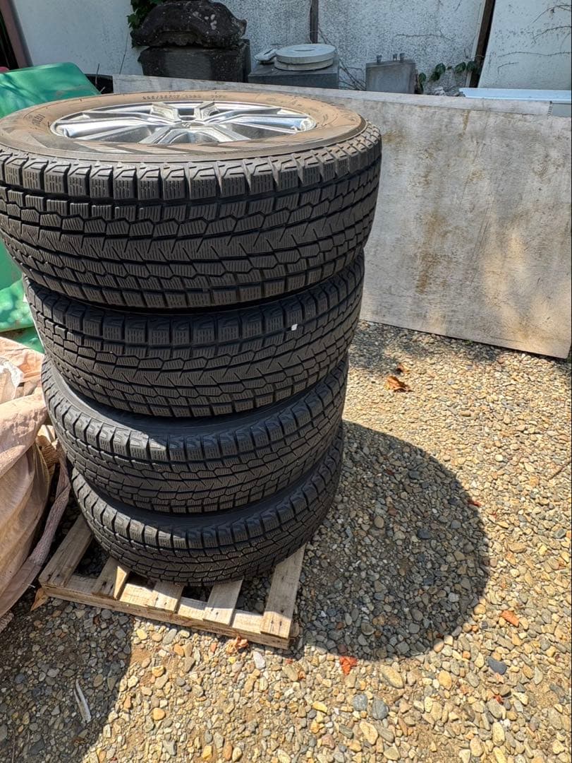 スタッドレスタイヤ　ホイールセット　225／65／17