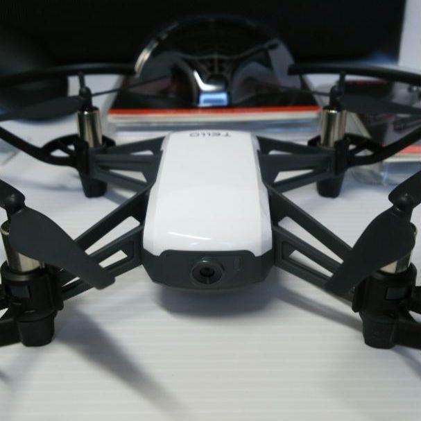ドローン DJI Tello フルセット＋VRゴーグル