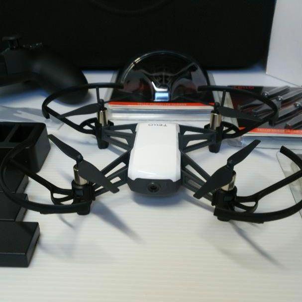 ドローン DJI Tello フルセット＋VRゴーグル