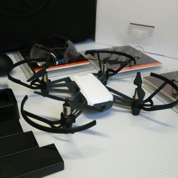 ドローン DJI Tello フルセット＋VRゴーグル