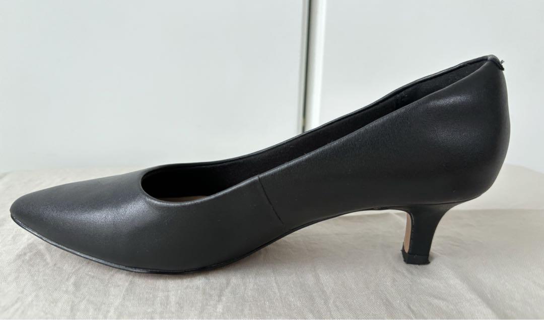 【送料込】 レザーパンプス クラークス Clarks UK5/24cm 本革 ブラック 黒 靴