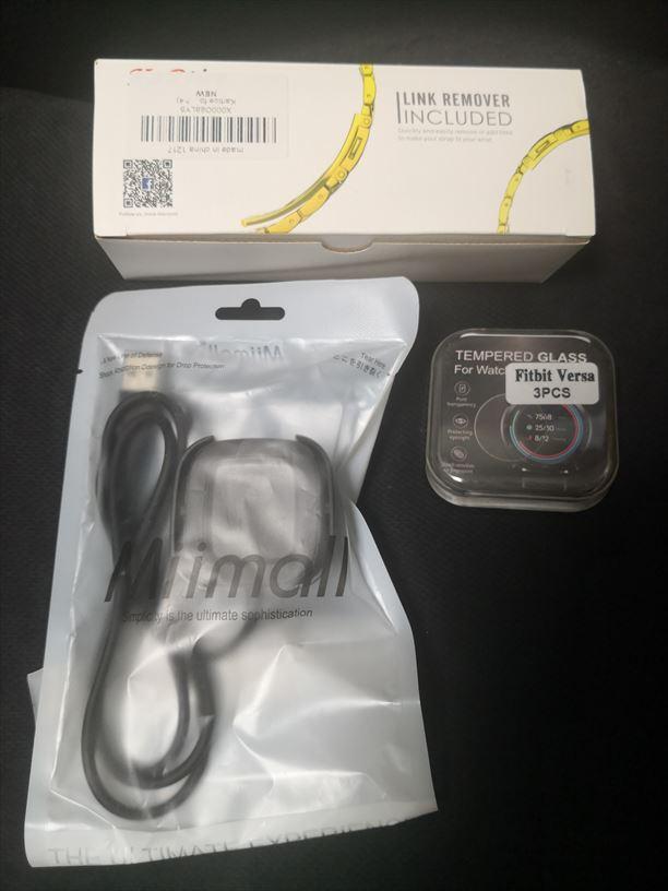 新品 Alexa搭載 金具ベルト ガラスカバー付 Wz9a3-m98817510051 Fitbit Versa 2 最新品在庫