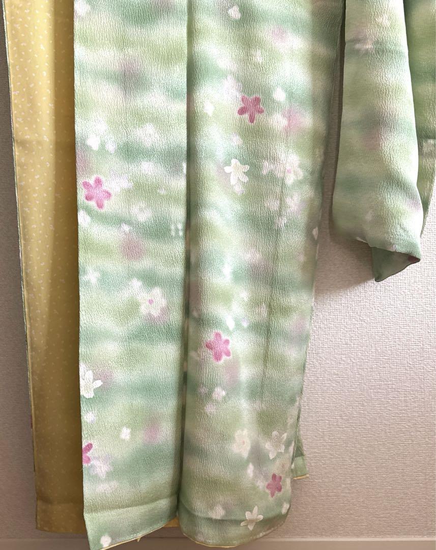 振袖 美品 名品 花 ぼかし ちりめん 薄緑「H129」