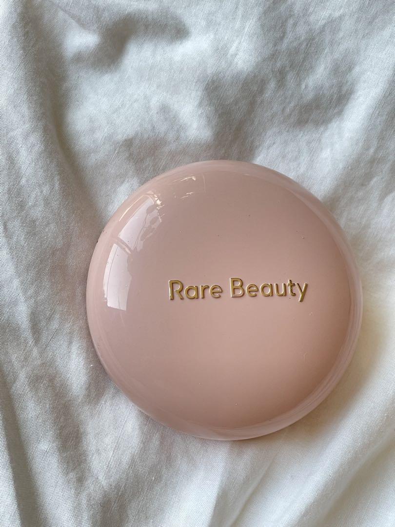 Rare Beauty ハイライトパウダー