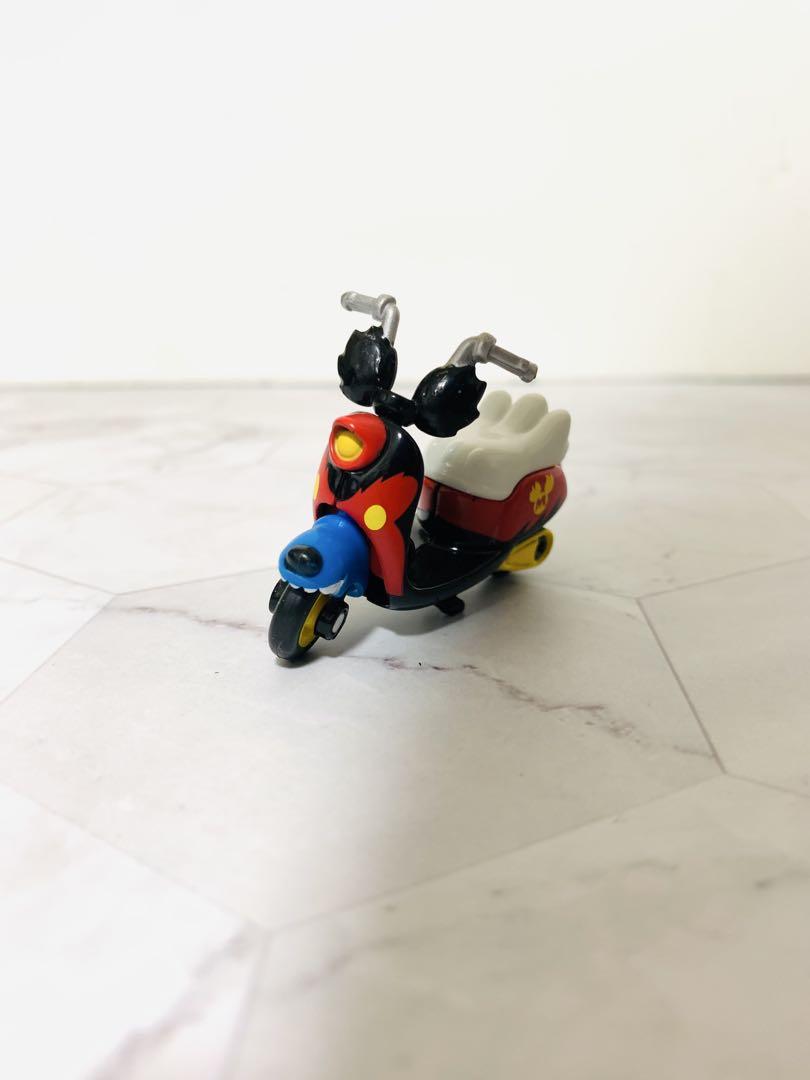 ディズニーキャラクター ミニスクーター 8個セット